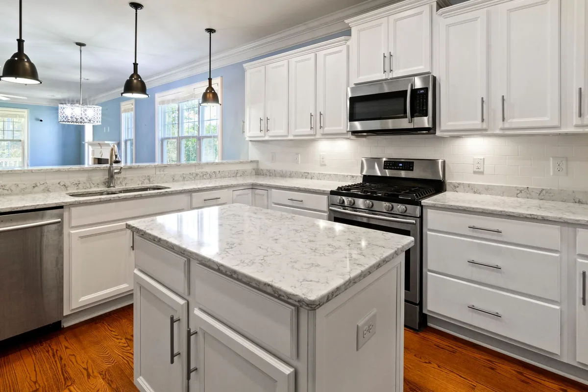 Filth & Squalor Cleanup in Le Claire, IA